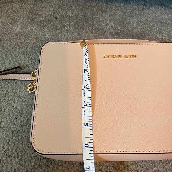 Michael Kors Jet Set Crossbody - Picture 14 of 14